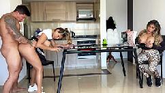 Ele transou com a cunhada na frente da esposa o quÊ ela se masturba e curte assistir