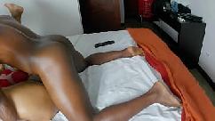 Sessão de massagem com foda incluída