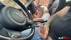 Dogging com minha namorada e um estranho pendurado