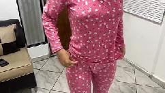 Minha enteada rebolando no meu pau