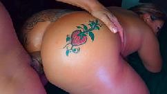 Comemorando os 100 milhões de views com direito a anal e gozada encima